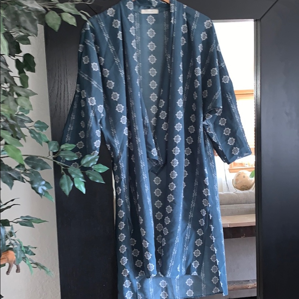 KIMONO